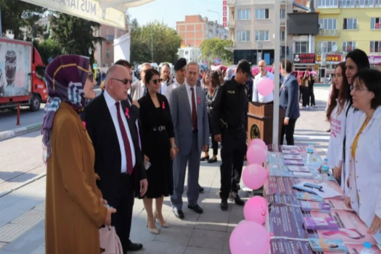 Bursa'da meme kanseri için yürüdüler