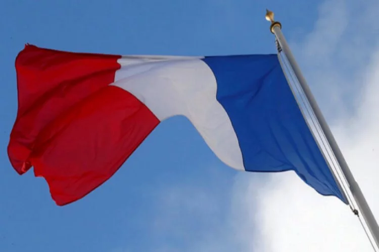 Fransa, Suriye'deki personelini korumak için önlem alacak