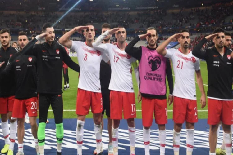 UEFA'dan skandal asker selamı soruşturması!
