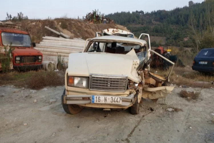 Bursa'da iki otomobil kafa kafaya çarpıştı! Ölü ve yaralılar var