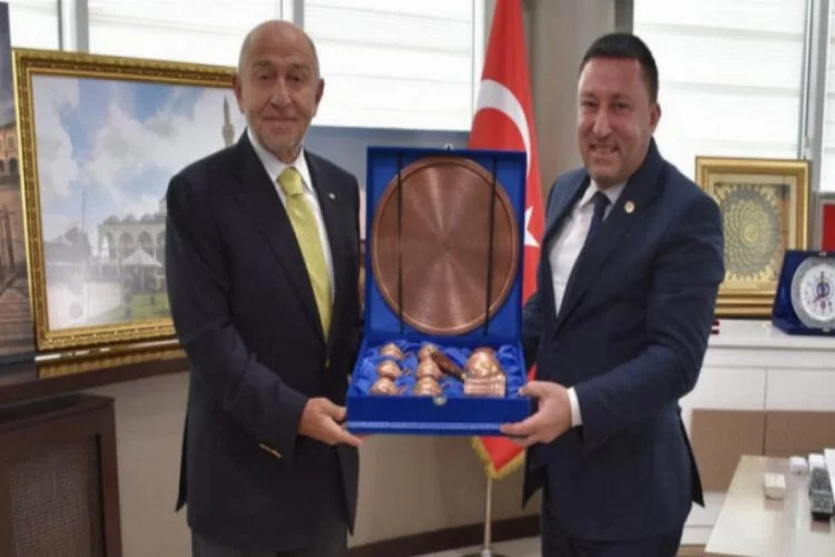 TFF Başkanı Özdemir'den, Beyoğlu'na ziyaret