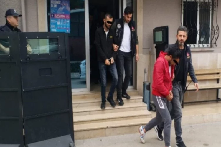 Bursa'da zehir tacirleri kıskıvrak yakalandı