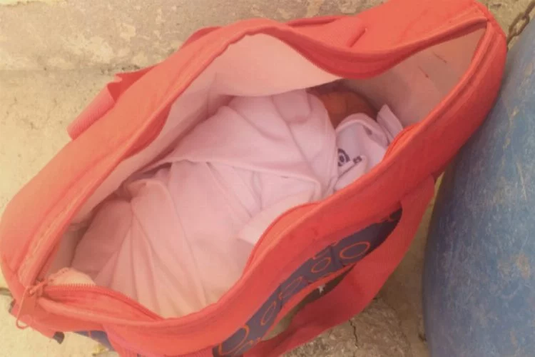 Bursa'da çöp kovasının yanında bebek bulundu