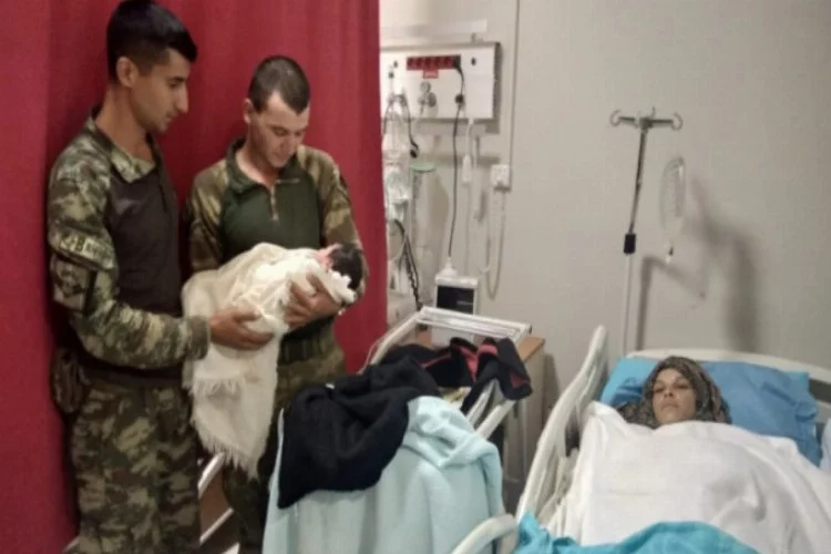 Türk askerin hastaneye yetiştirdiği Suriyeli bebek dünyaya gözlerini açtı