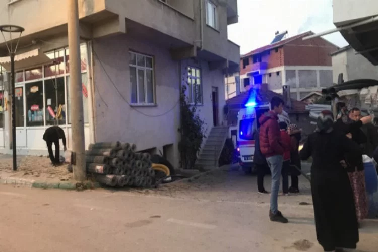 Bursa'da kapısını kırıp girdikleri evden ceset çıktı