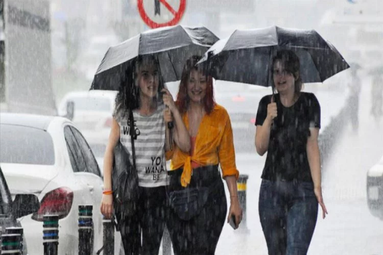 Meteoroloji'den İstanbul'a yağış uyarısı