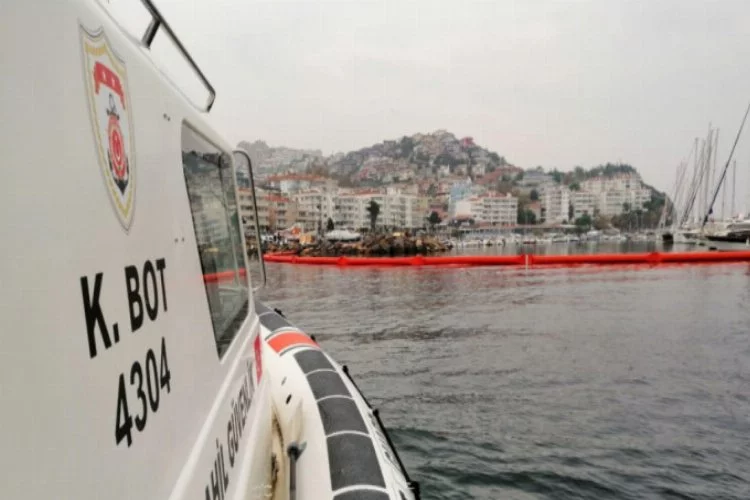 Marmara'da kirlilik alarmı! Bursa'da liman kapatıldı...