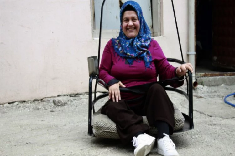 Bursa'da yürüme engelli kadının çilesi sona erdi