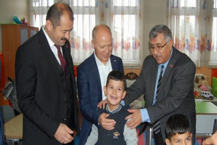Türk Kızılay Bursa Şubesi'nden eğitime tam destek