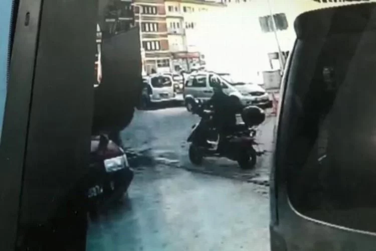 Bursa'da motosiklet hırsızı kameraya yakalandı