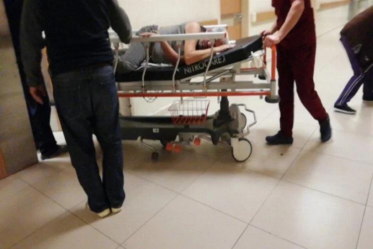 Bursa'da merdivenlerden yuvarlanan adam ağır yaralı!