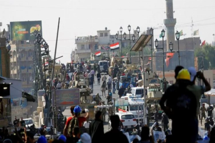 Irak'ta göstericilerin tansiyonu yüksek!