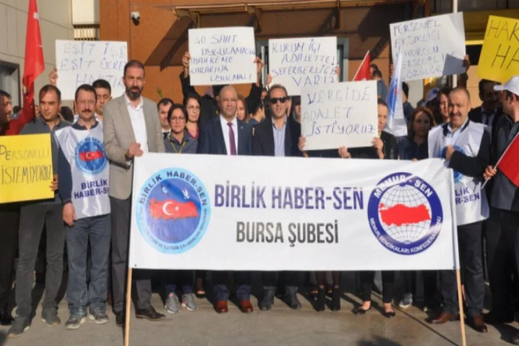 Bursa'da postacılar isyan etti