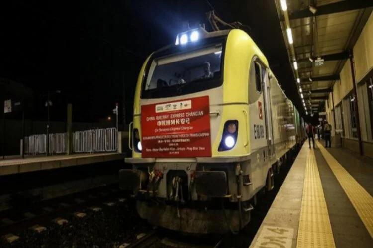 Çin'den Avrupa'ya giden ilk yük treni Kapıkule'de