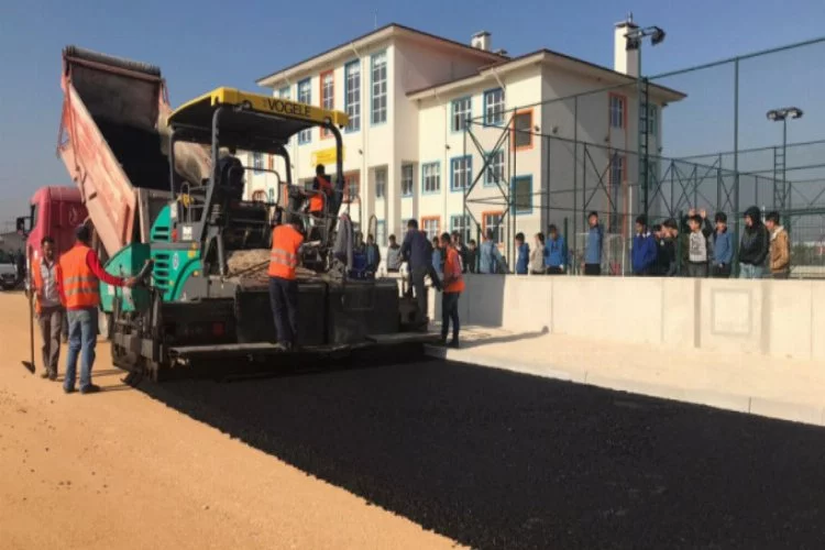 Yenişehir'de yollara asfalt makyajı