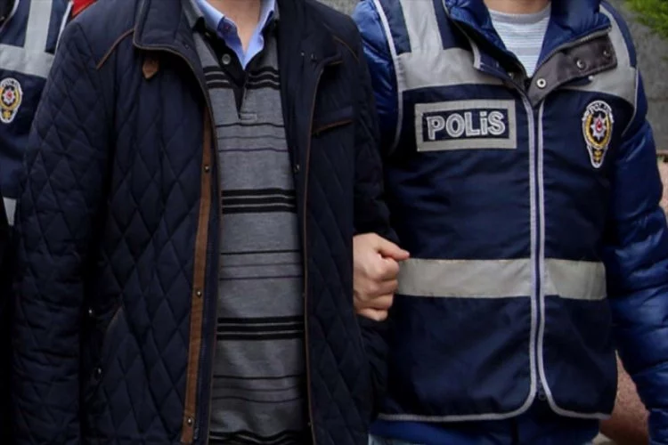 Aranan cezaevi firarisi Bursa'da yakalandı!