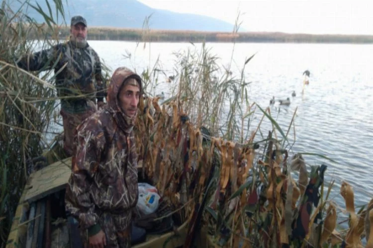 Bursa'da avcılar ördek sezonunu açtı