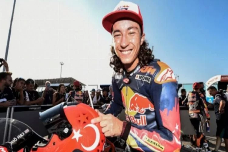 Motosikletçi Can Öncü, Turkish Racing Team'e transfer oldu