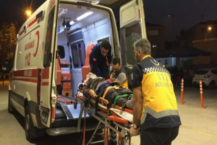 Bursa'da motosikletli çift ağır yaralandı!