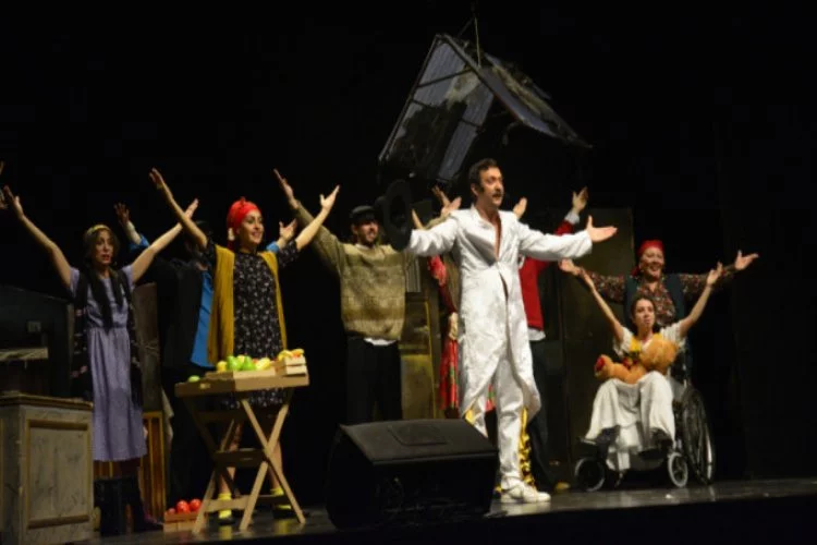 "Çingeneler Zamanı" müzikali Bursa'da sahnelendi
