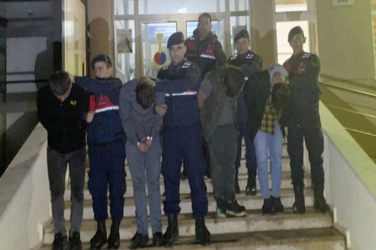 Bursa'da özel ekiple yakalanan 4 şüpheli tutuklandı!