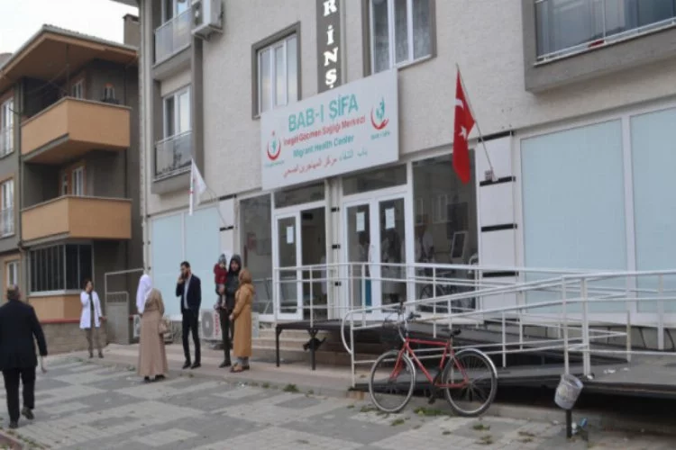 Bursa'da göçmen sağlık merkezi soyuldu!
