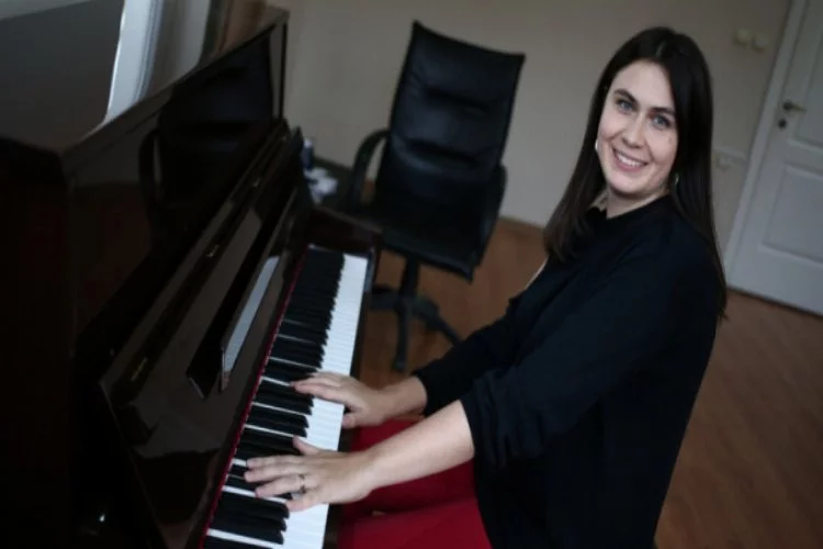 Rusya'dan Bursa'ya geldi, dünyaca ünlü piyanistler yetiştiriyor!
