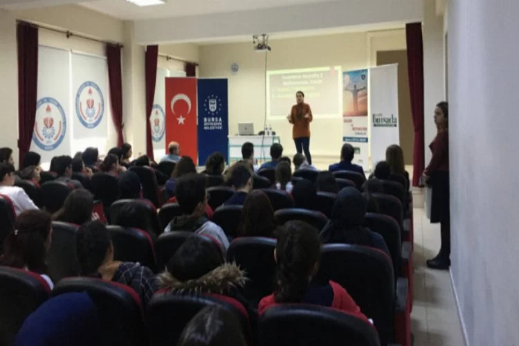 Bursa'da liselilere motivasyon semineri