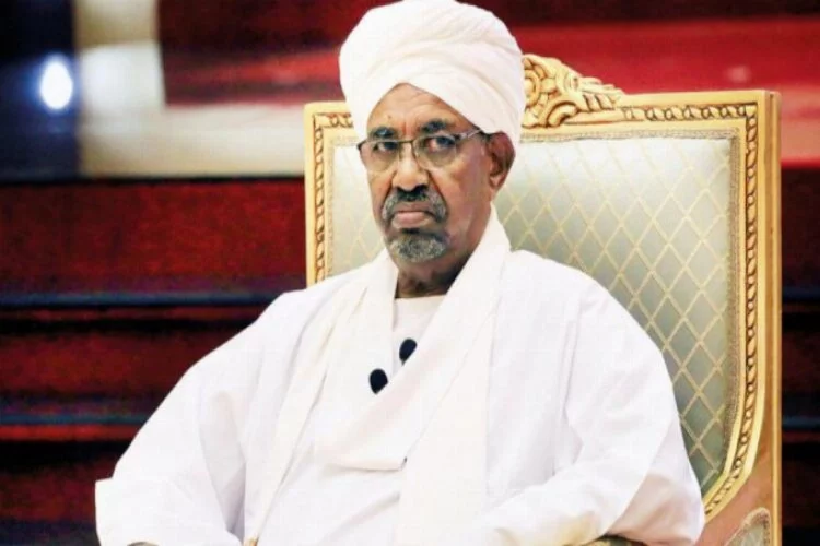 Sudan'da Beşir'in partisine yasak