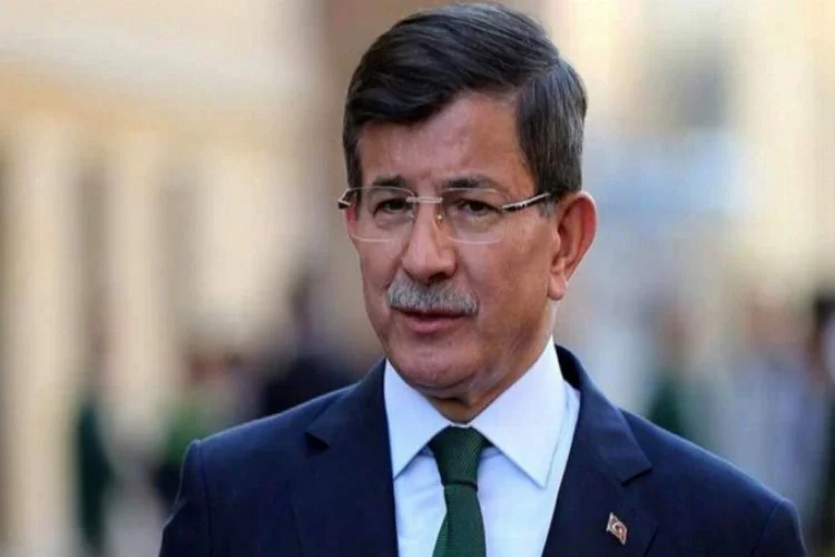 Davutoğlu'nun partisinde sürpriz isim