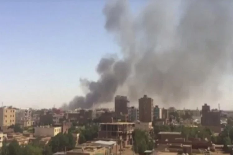 Sudan'da fabrikada patlama: 15 ölü
