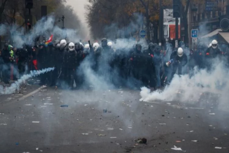 Fransız polisinin şiddetini kınamaktan kaçındılar