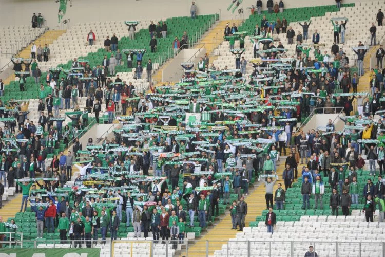 Bursaspor- Evkur Yeni Malatyaspor maçından Tolga ÖZTAŞ'ın objektifine yansıyan kareler