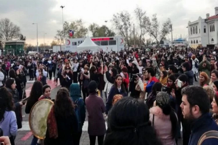Onlarca kadın, Şilili feministlerin danslı protestosu için toplandı
