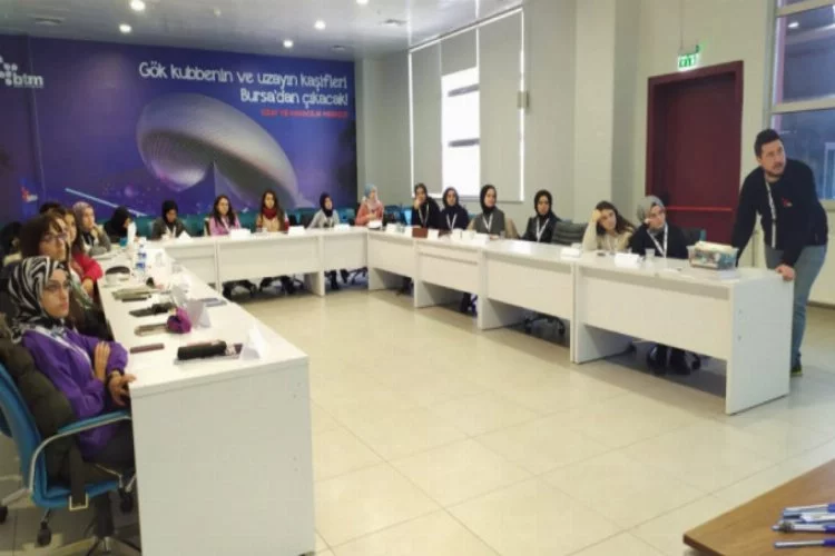 Bursa'da öğretmenler 'bilime' gönüllü oldu