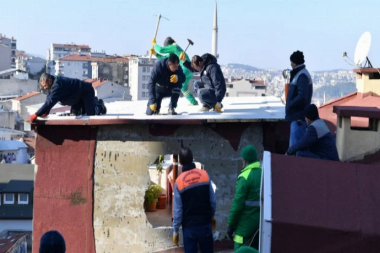 Bursa'da kaçak kata belediye ekipleri geçit vermedi