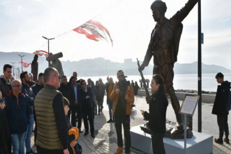 Gemlik'te cumhuriyet heykellerinin dünyaca ünlü sanatçısı anılıyor