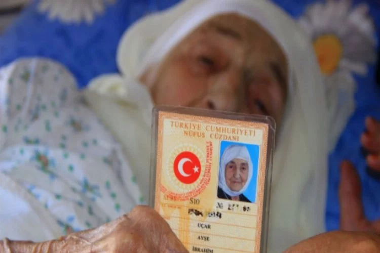 Türkiye'nin en yaşlı insanı hayatını kaybetti