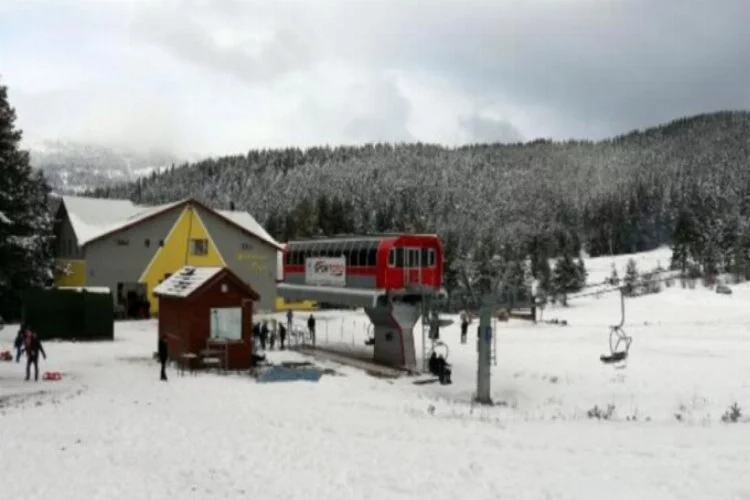 Türkiye'nin önemli kayak merkezinde sezon açılamadı!