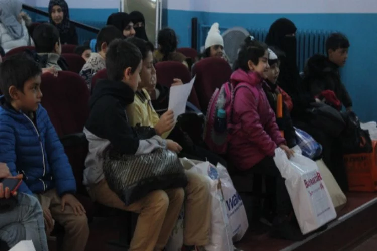 Bursa'da öğrencilerin dileklerini müşteriler gerçekleştirildi
