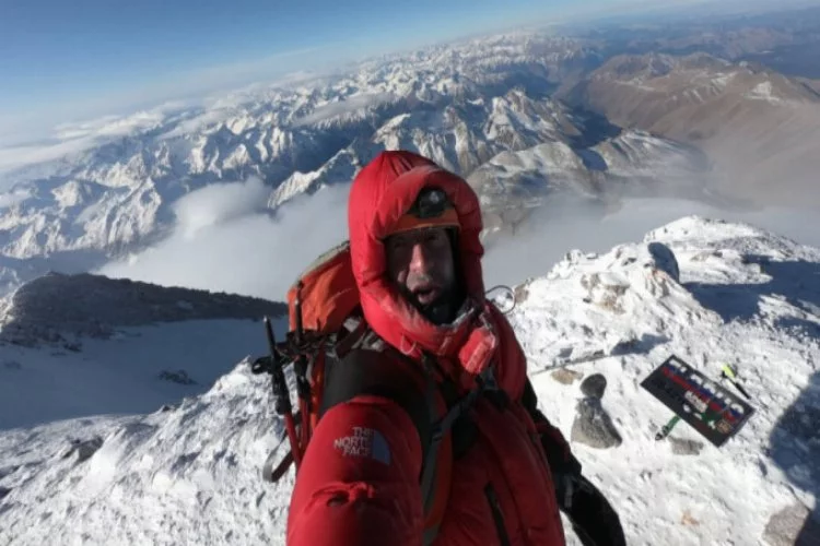 Bursalı dağcı, -45 derecede Avrupa'nın zirvesine tırmandı