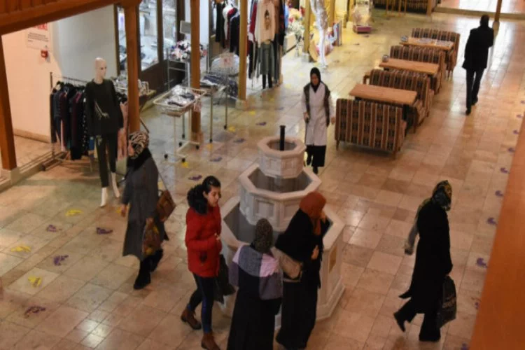 Bursa'da 200 yıllık tarihi han, kadın girişimciler tarafından yönetiliyor