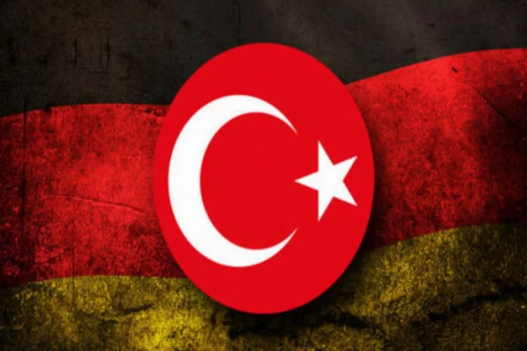 "Türkiye, Almanya'da 3 okul açmayı düşünüyor"