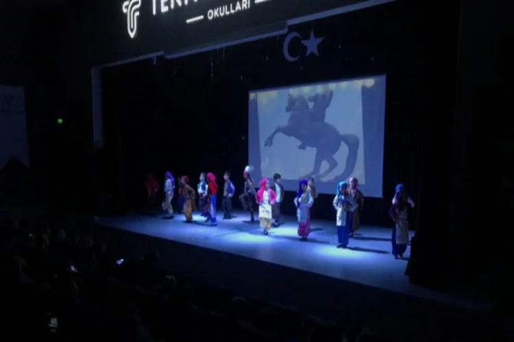 Bursa'da milli mücadele halk danslarıyla anlatıldı