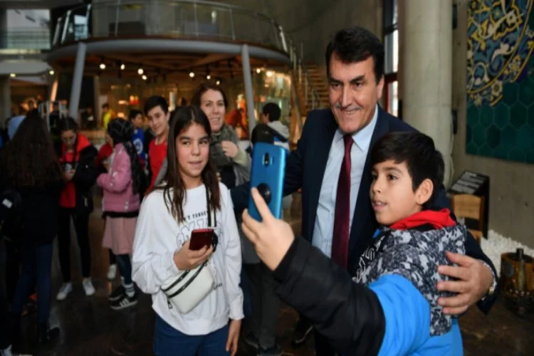Bursa'da Fetih Müzesi'nde Selfie Günü kutlandı