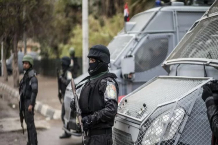 Anadolu Ajansı Kahire ofisine Mısır polisi baskın yaptı...