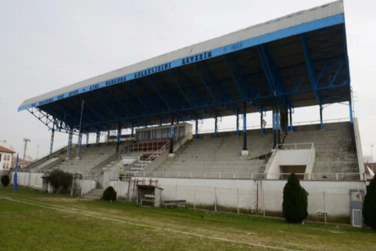 Bursa'daki stadyum hırsızları yakayı ele verdi!