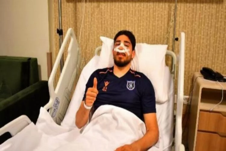 Medipol Başakşehir'de Berkay Özcan, ameliyat oldu