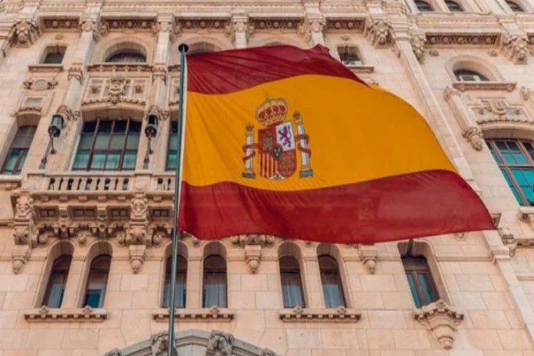 İspanya Başbakanına 500 euro para cezası
