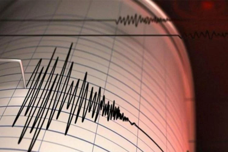 Manisa Akhisar'da 4 büyüklüğünde deprem!